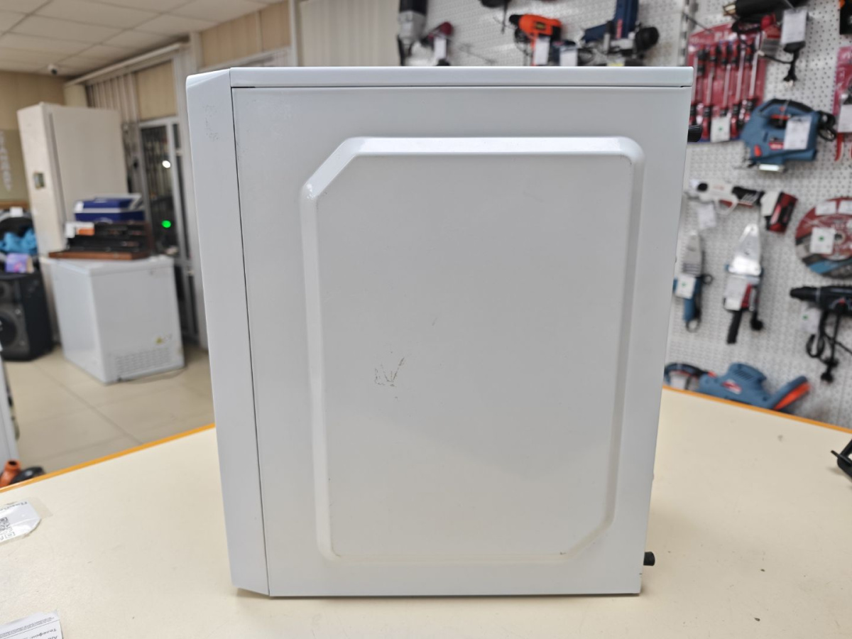 Системный блок Ginzzu; Core i3-8100, GeForce GTX 1070, 8 Гб, 128 Гб, 500 Гб