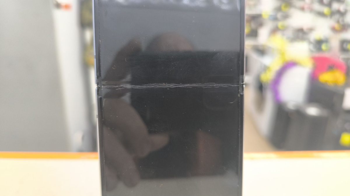 Смартфон Samsung Galaxy Z Flip 4 8/256