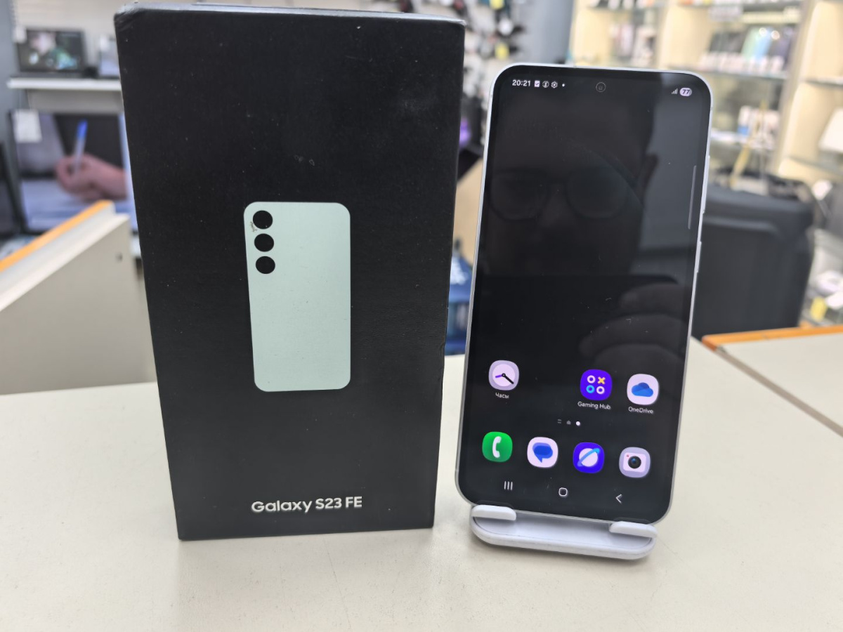 Смартфон Samsung Galaxy S23 FE 8/128