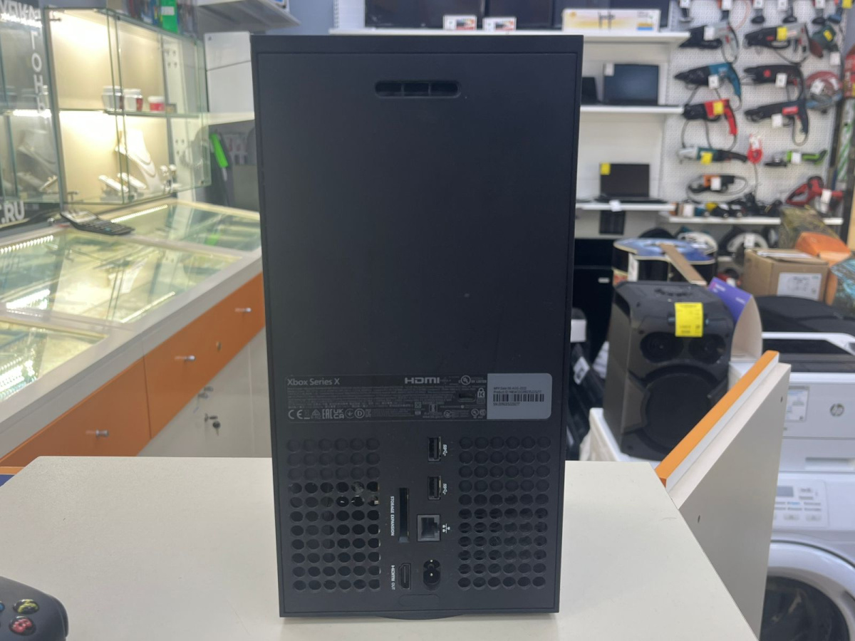 Игровая приставка Xbox Series X 1Tb