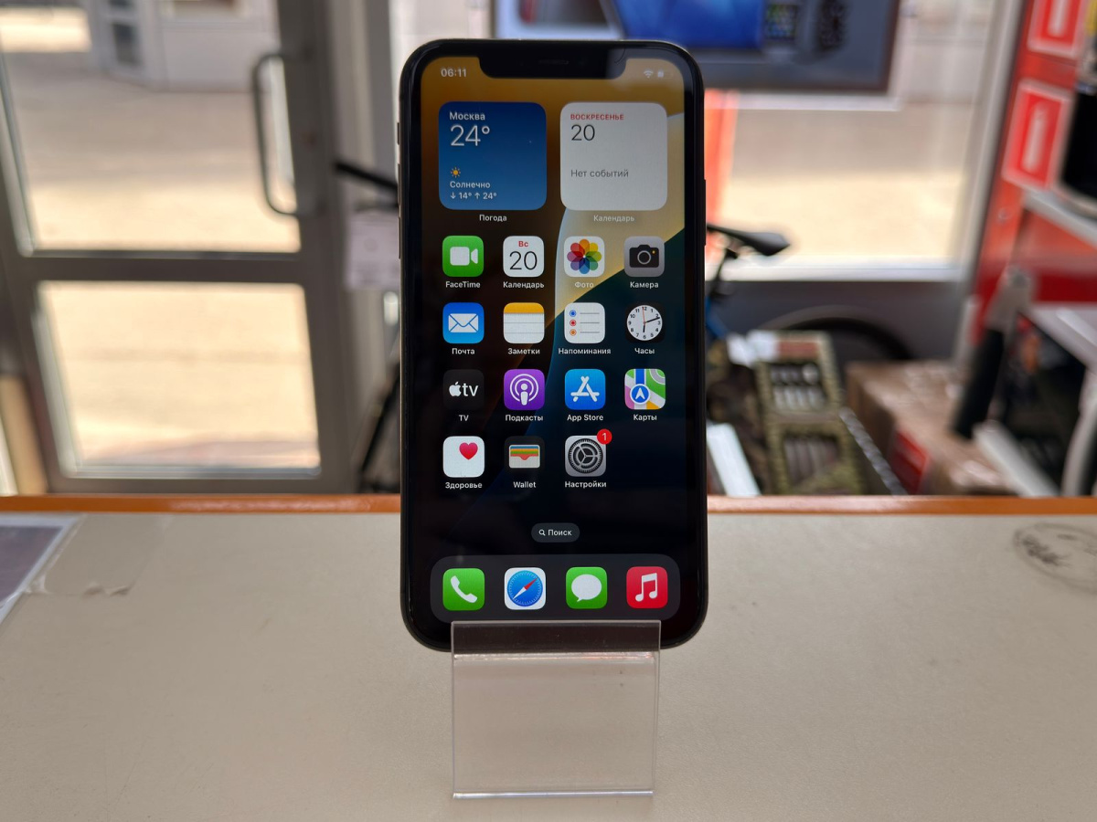Смартфон Apple iPhone 11 64Gb