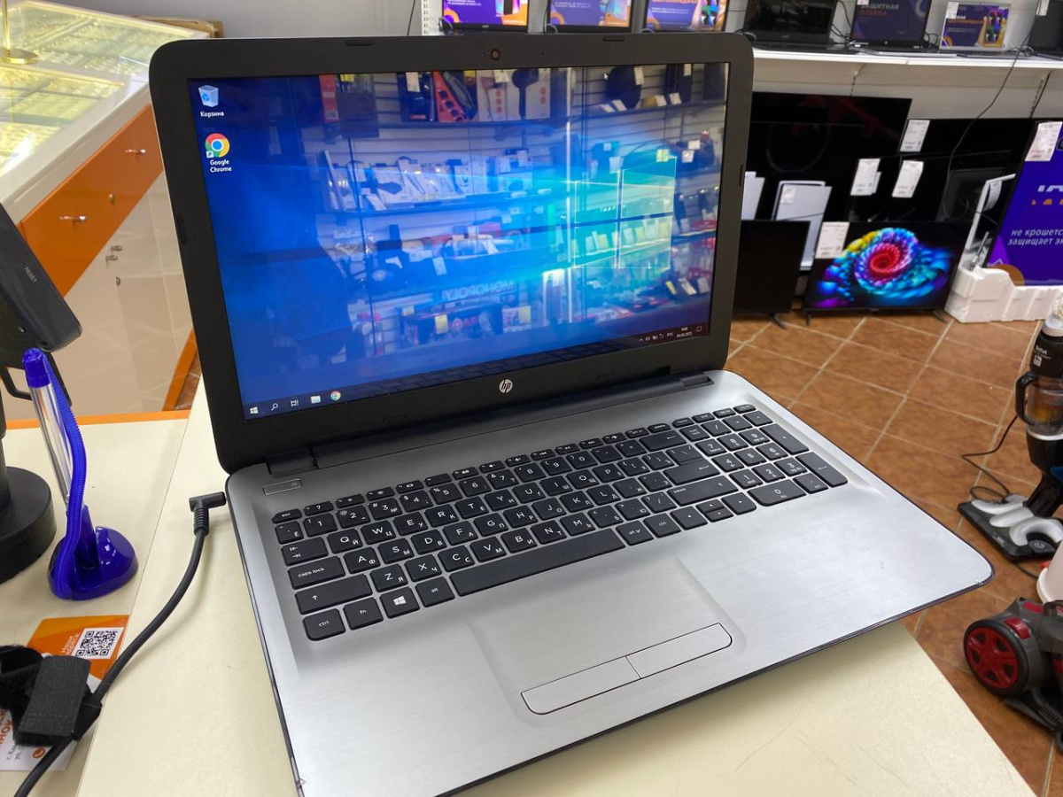 Ноутбук HP 15-BA559UR; A8-7410, Radeon R5 M330, 12 Гб, Нет, 1 Tb