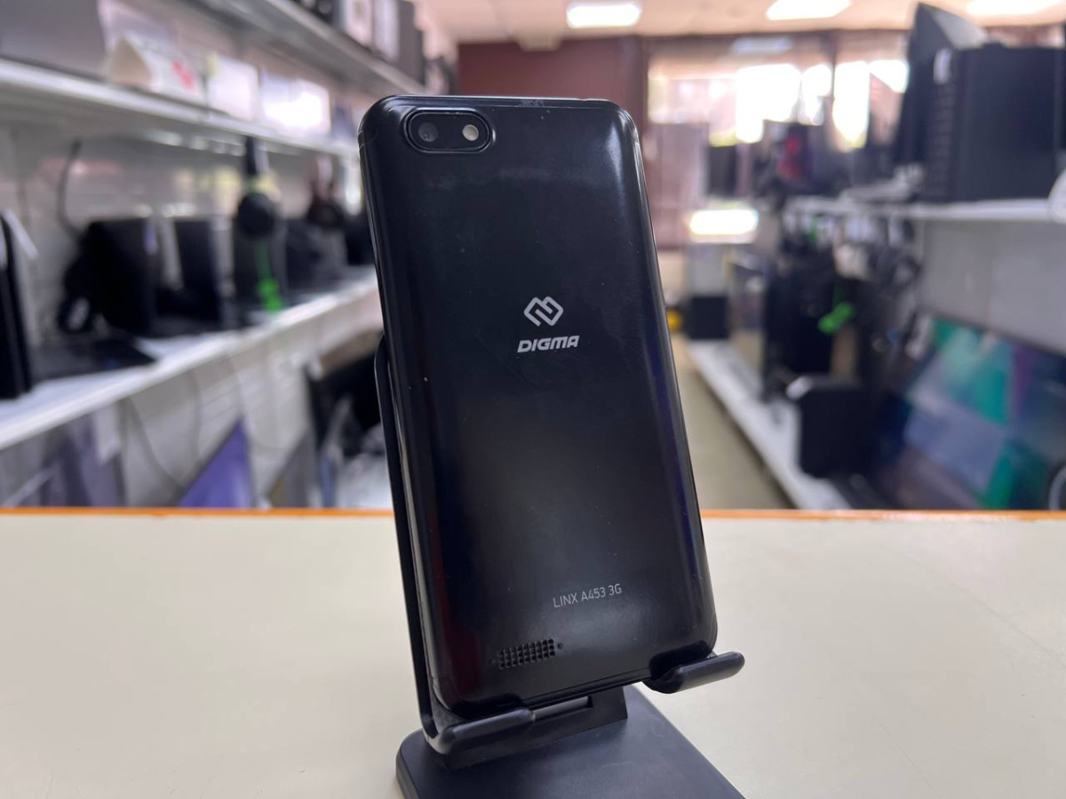 Смартфон Digma Linx A453