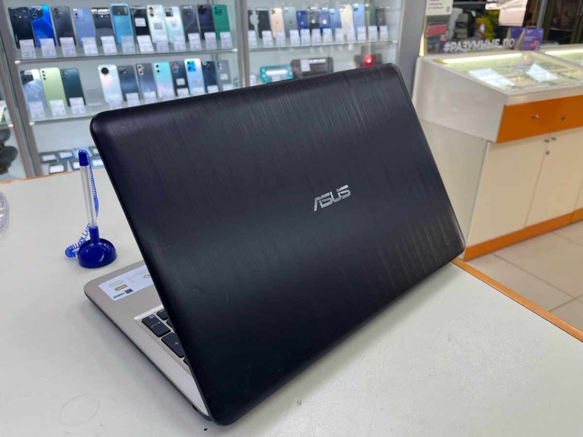 Ноутбук ASUS; Pentium N5000, Intel UHD Graphics 605, 4 Гб, 120 Гб, Нет