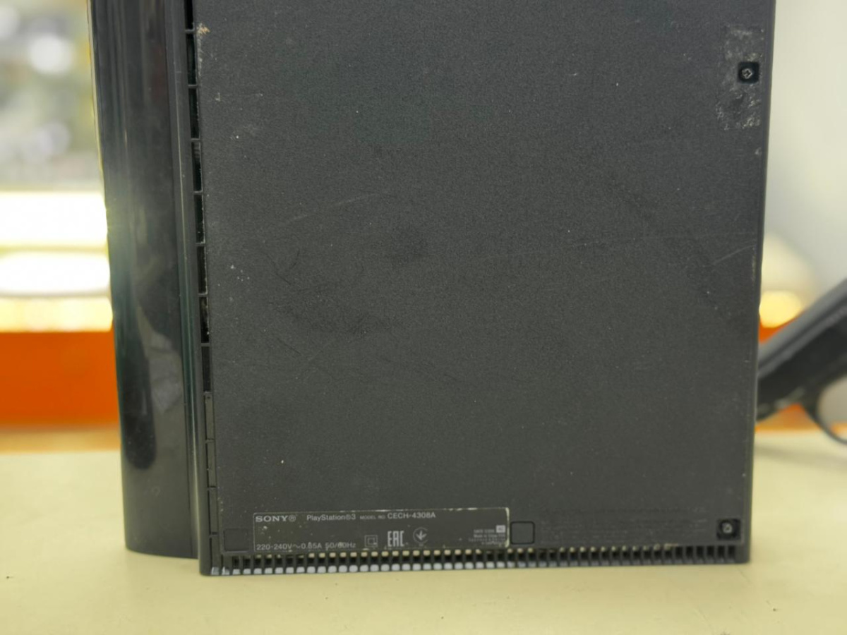 Игровая приставка PlayStation 3 320gb Игровая приставка PlayStation 3 320gb