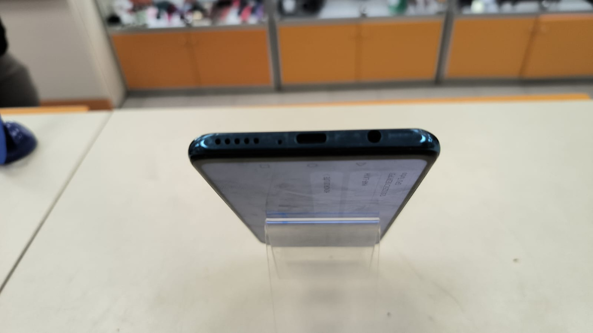 Смартфон Honor 20 Lite 4/128