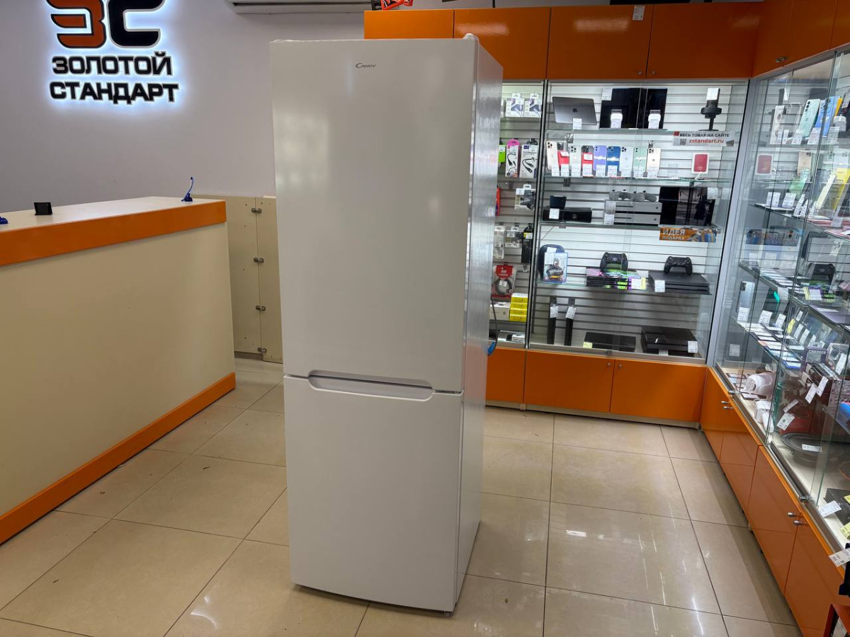 Холодильник Candy CCRN6180W