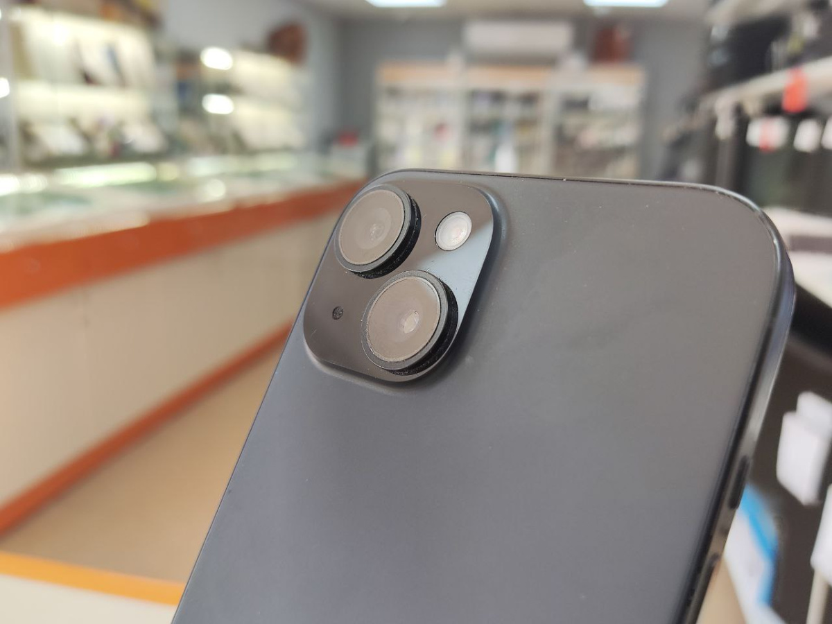 Смартфон Apple Iphone 15 128Gb