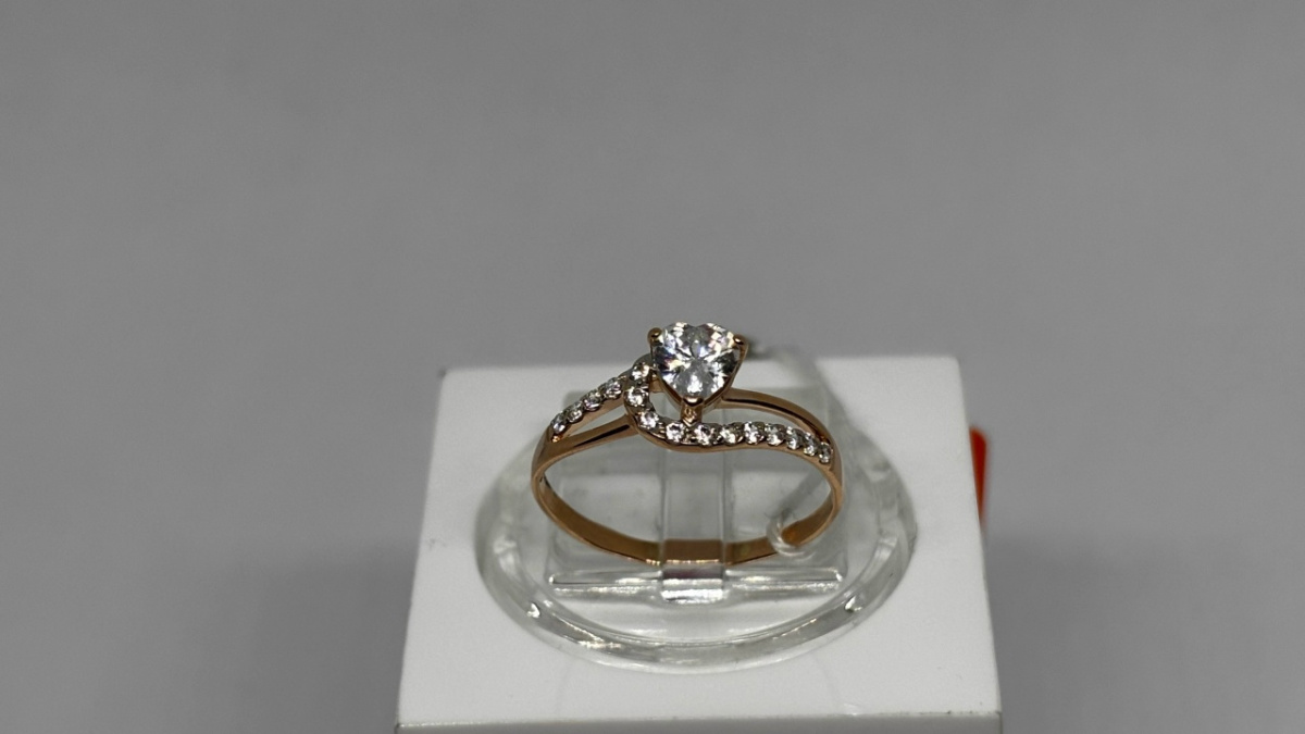 КОЛЬЦО С КАМНЯМИ (Au 585)