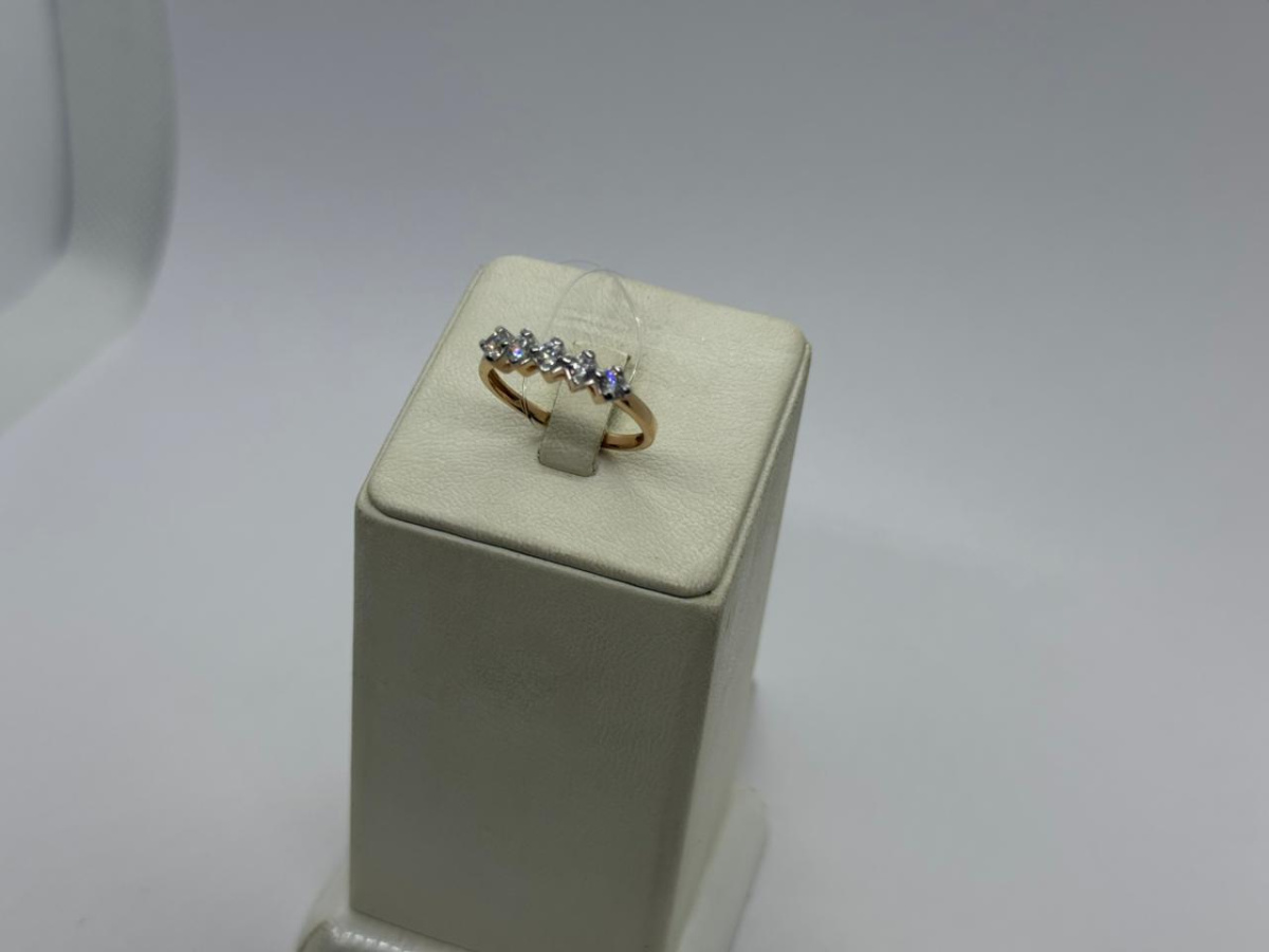 КОЛЬЦО С КАМНЯМИ (Au 585)