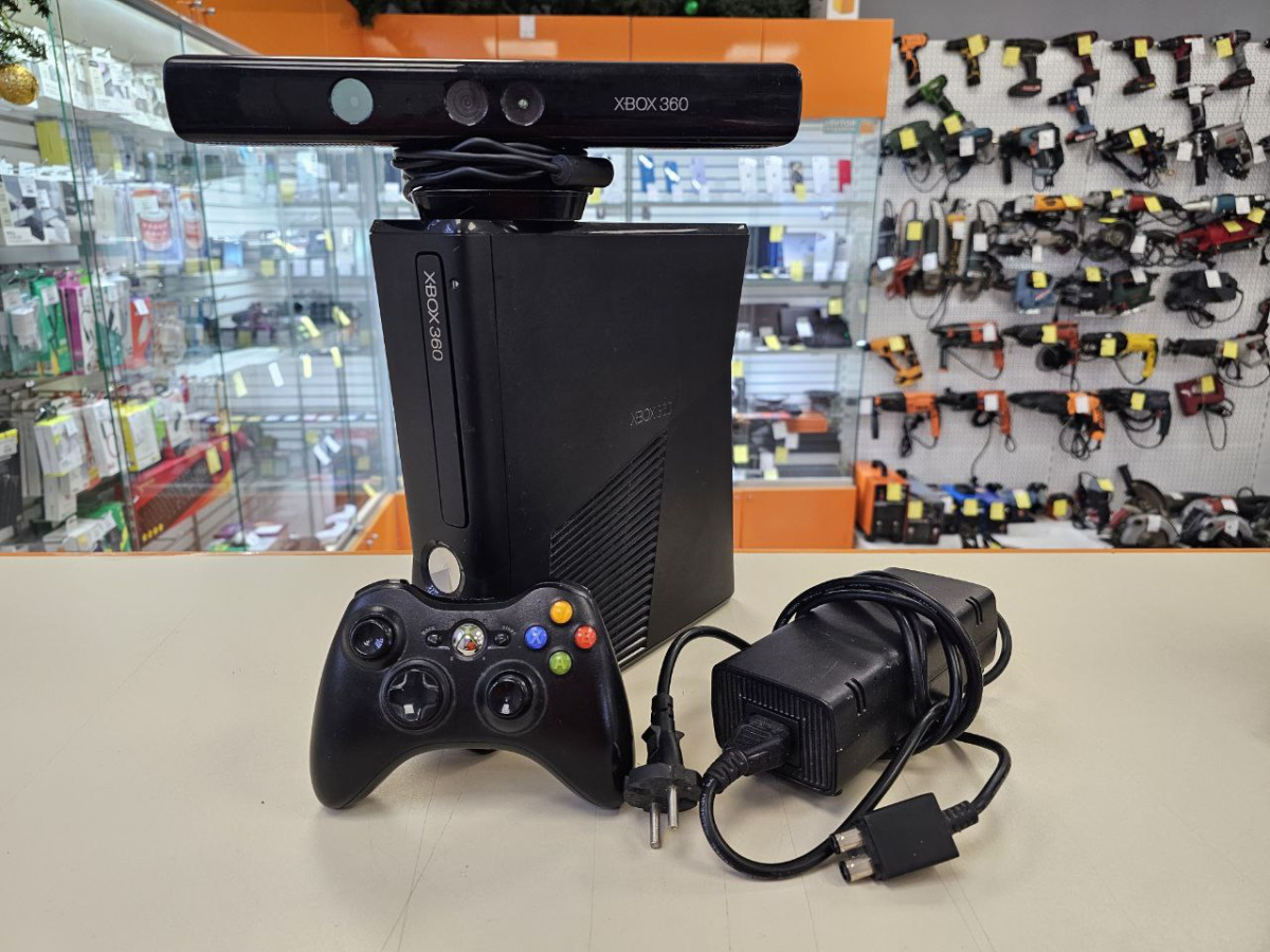 Игровая приставка Xbox 360 S