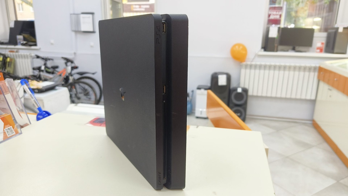 Игровая приставка PlayStation 4 Slim 1Tb Игровая приставка PlayStation 4 Slim 1Tb