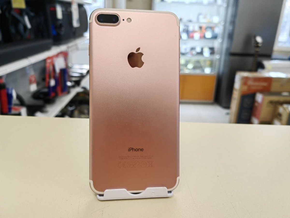 Смартфон Apple iPhone 7 Plus 32Gb