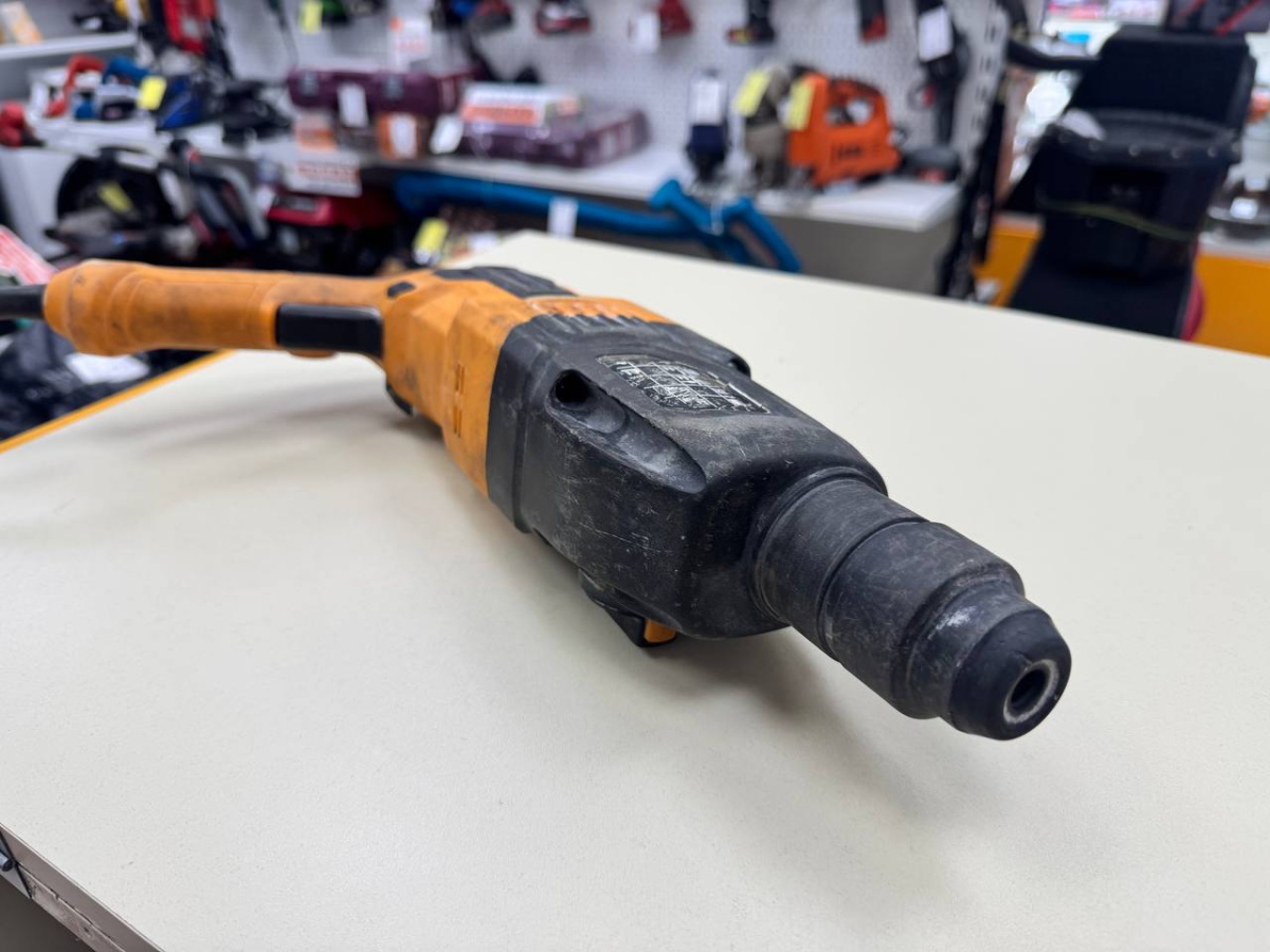 Перфоратор Deko DKH850W