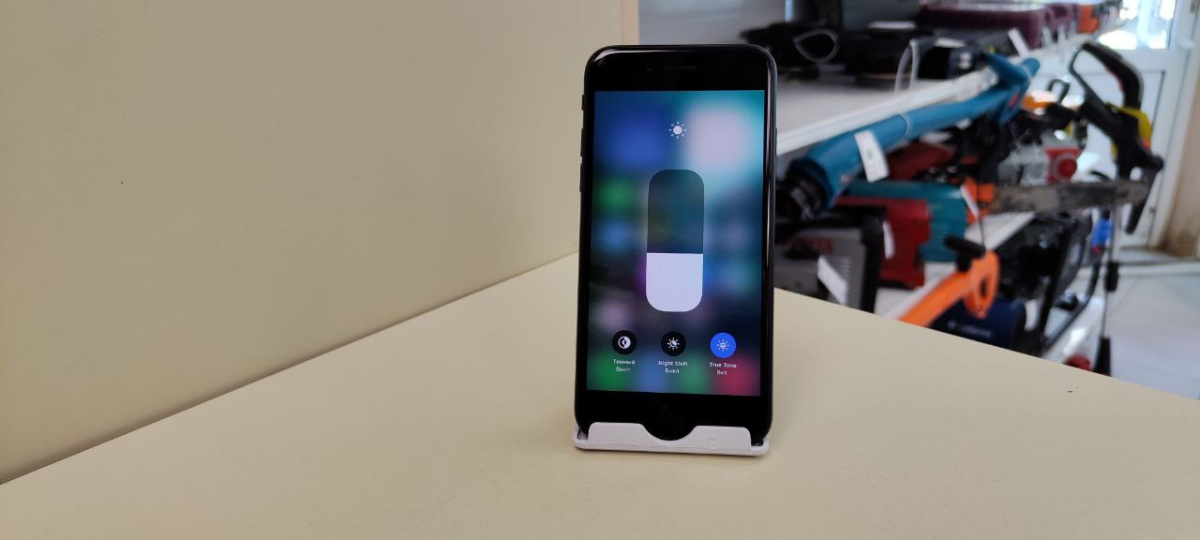 Смартфон Apple iPhone SE 2020 256Gb