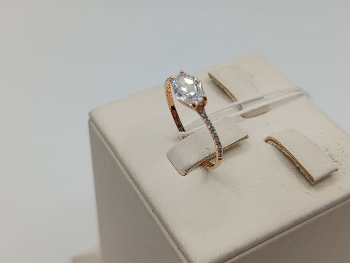 КОЛКМИ585 КОЛЬЦО С КАМНЯМИ (Au 585)