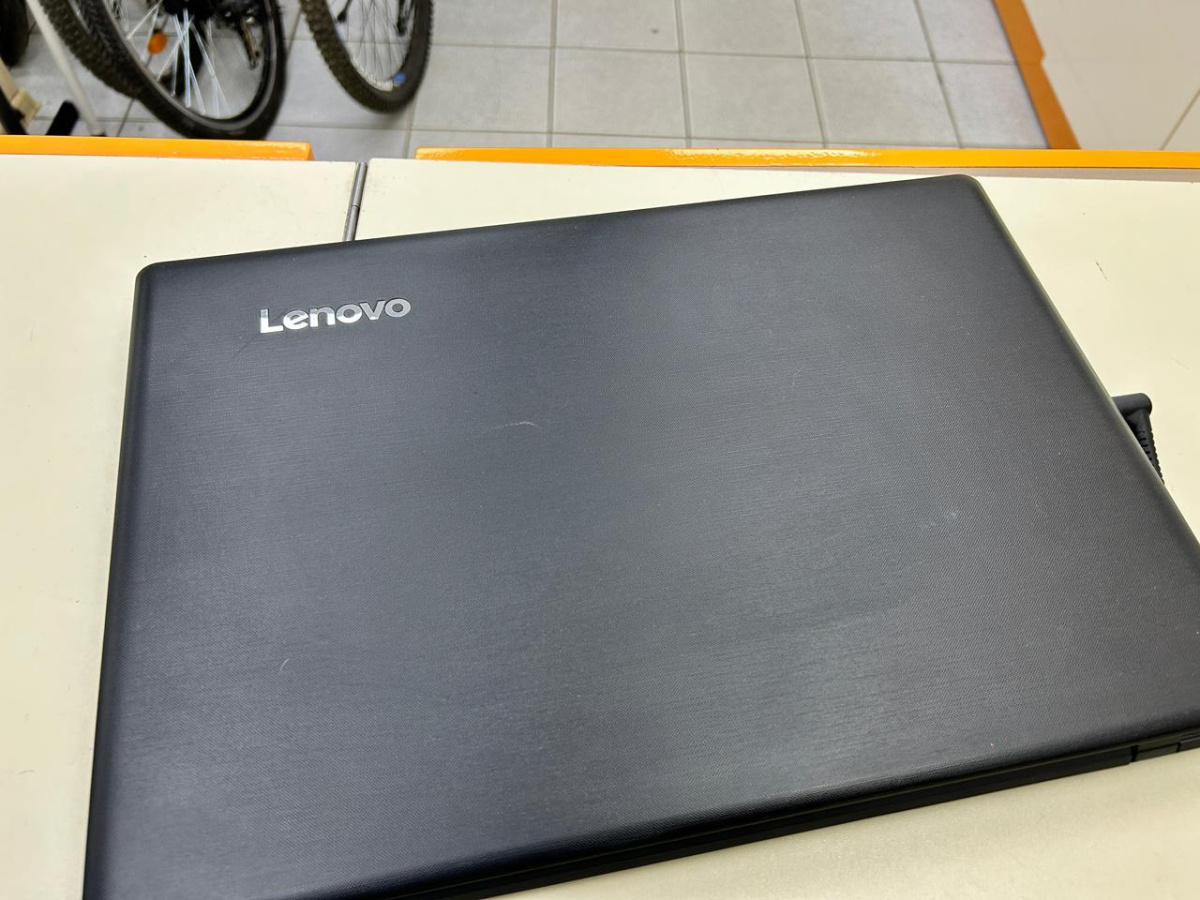 Ноутбук Lenovo; E1-7010, AMD Radeon (TM) Graphics, 4 Гб, 500 Гб, Нет