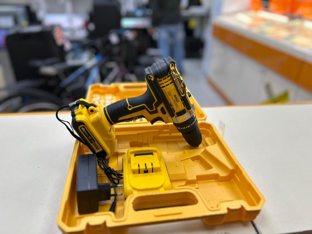 Шуруповерт Dewalt 18-25 n.m