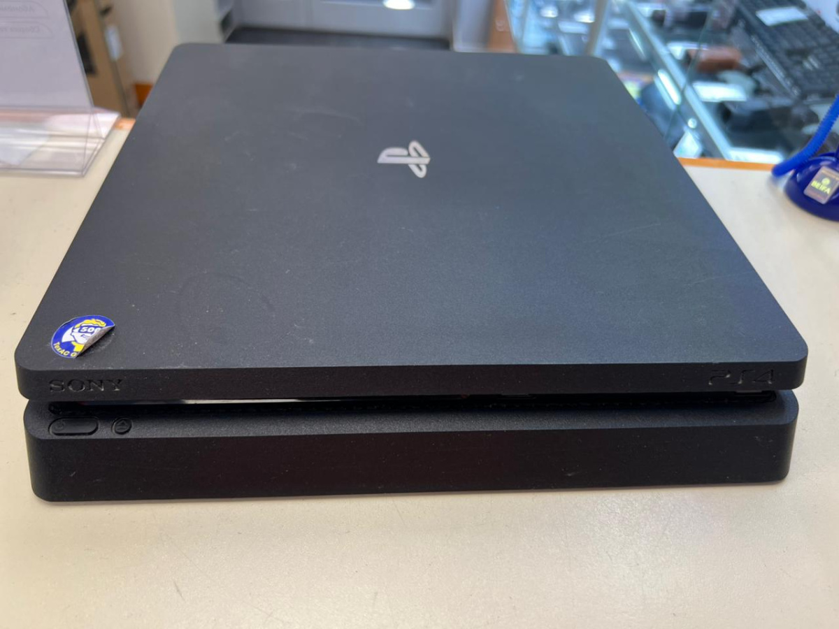 Игровая приставка PlayStation 4 Slim 500GB