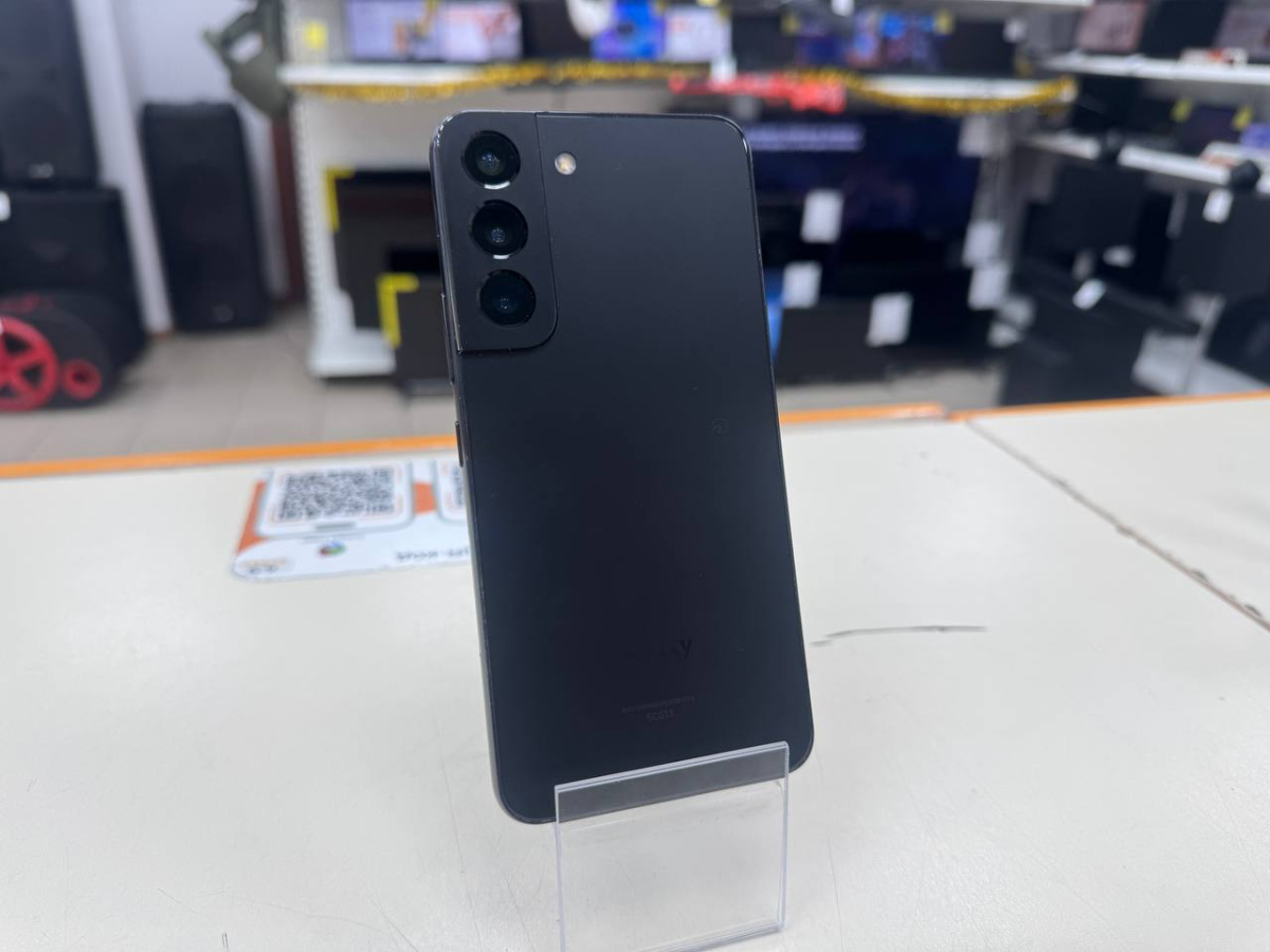 Смартфон Samsung Galaxy S22 8/256