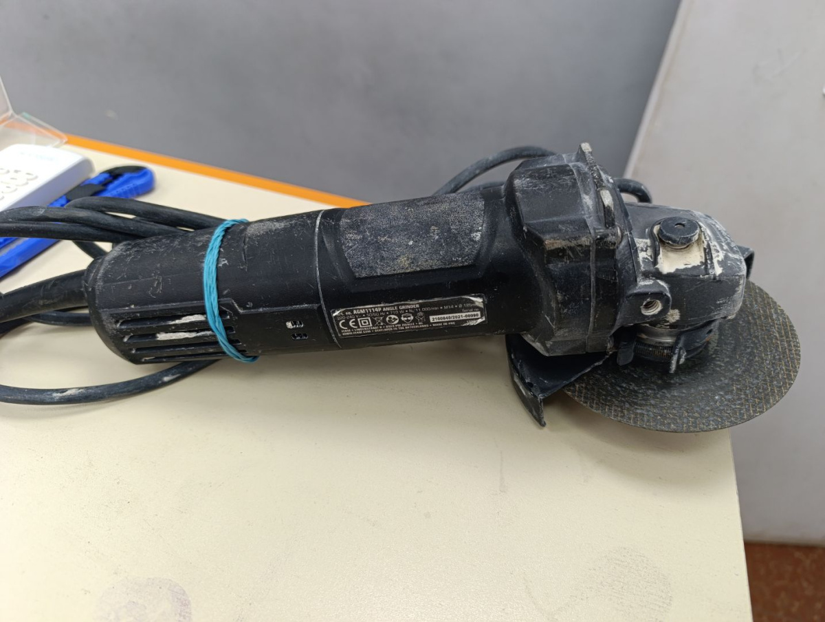 Угловая шлифмашина Ferm AGM1114P 710W-125MM