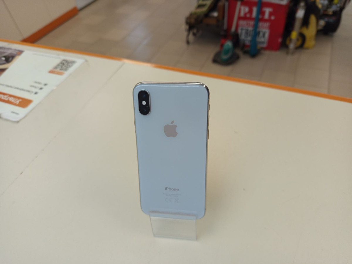 Смартфон Apple iPhone X 64Gb
