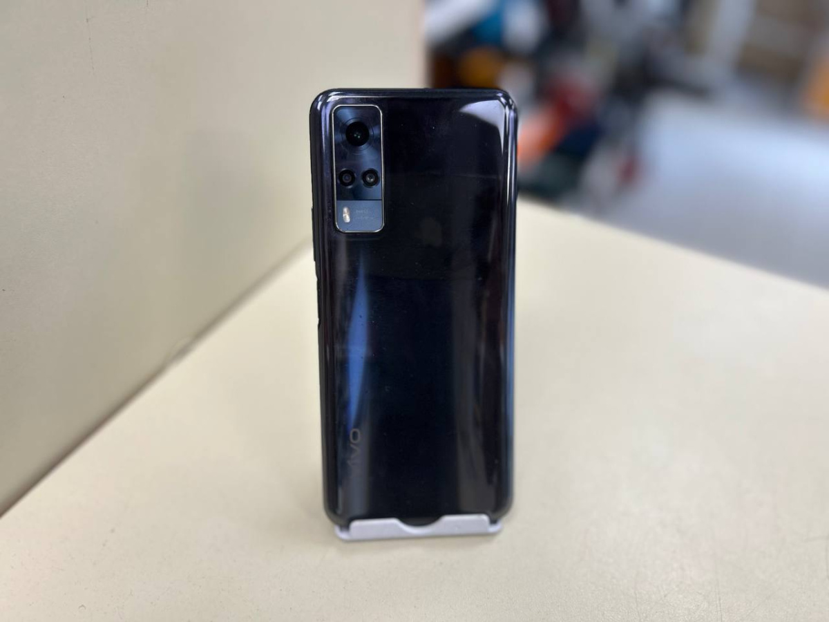 Смартфон Vivo Y31 4/128