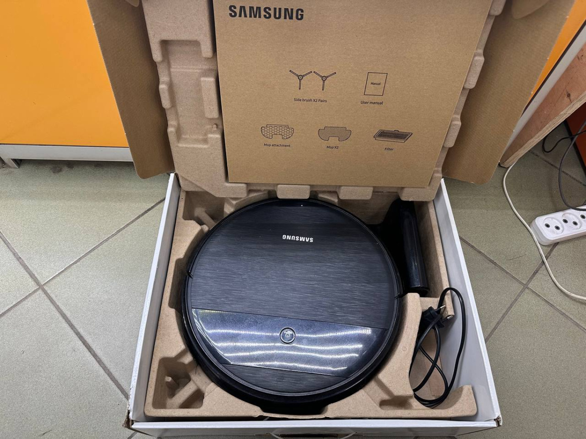 Пылесос Samsung Powerbot-e VR5000