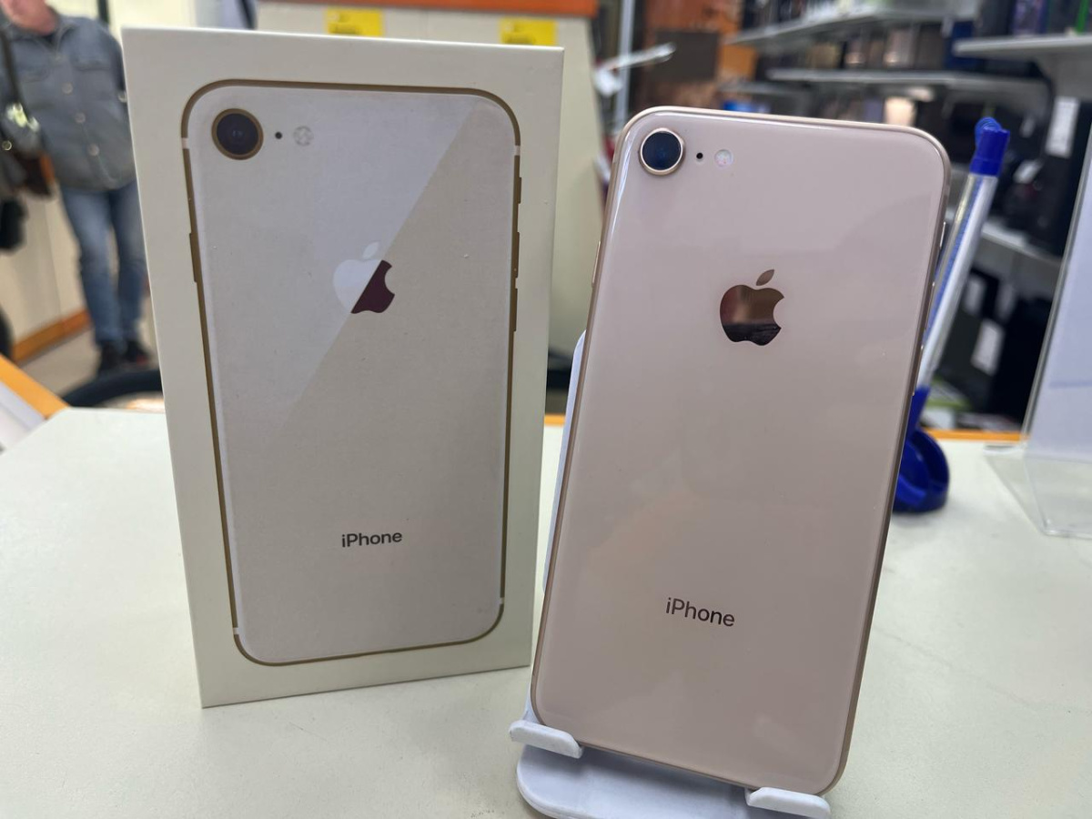 Смартфон Apple iPhone 8 64Gb