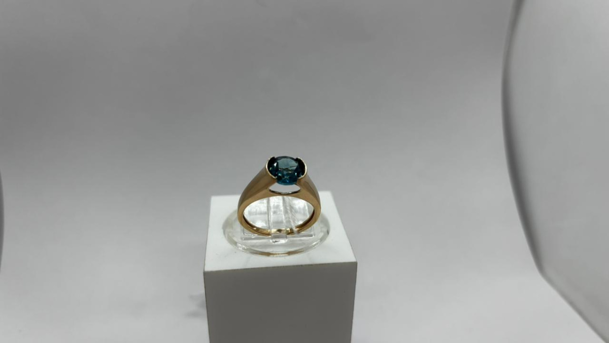 КОЛКМ585 КОЛЬЦО С КАМНЕМ (Au 585)