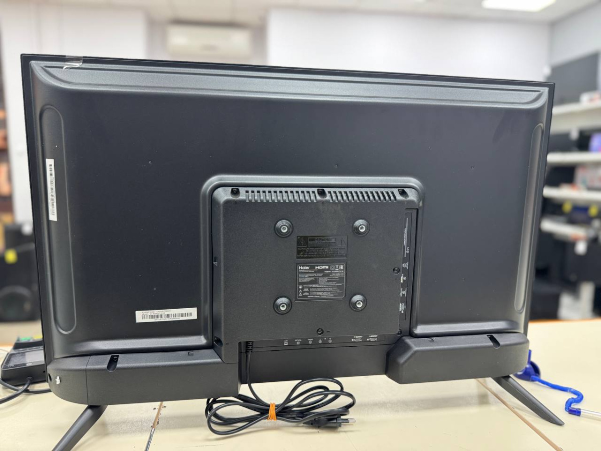 LED Телевизор Haier 32 Smart TV S2