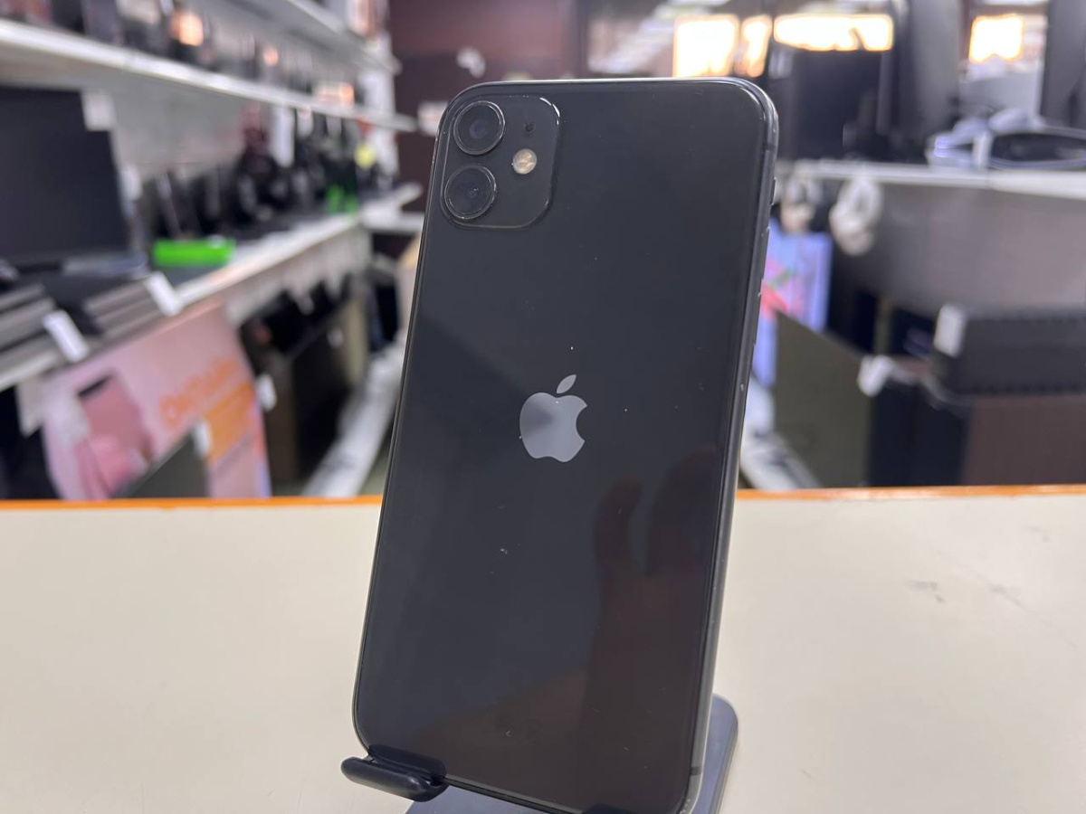 Смартфон Apple iPhone 11 64Gb