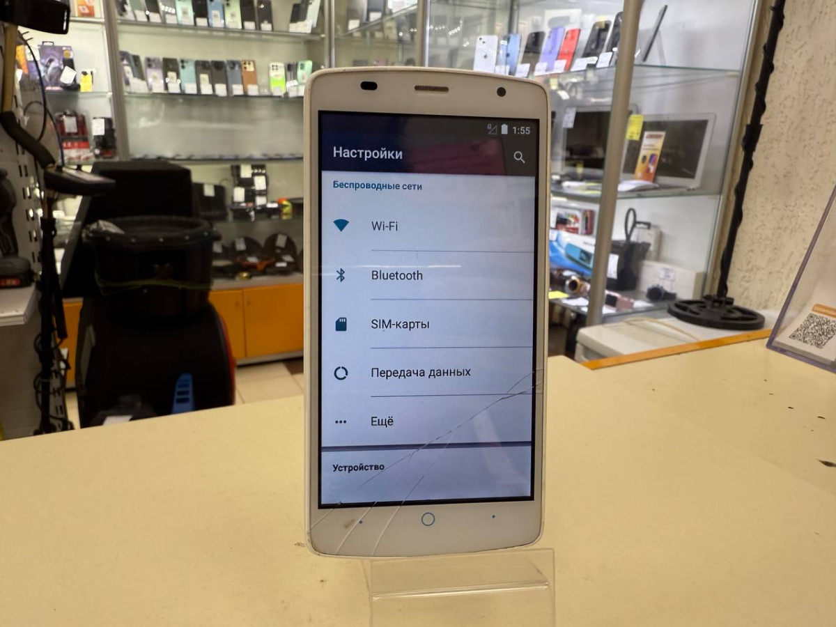 Смартфон ZTE T520