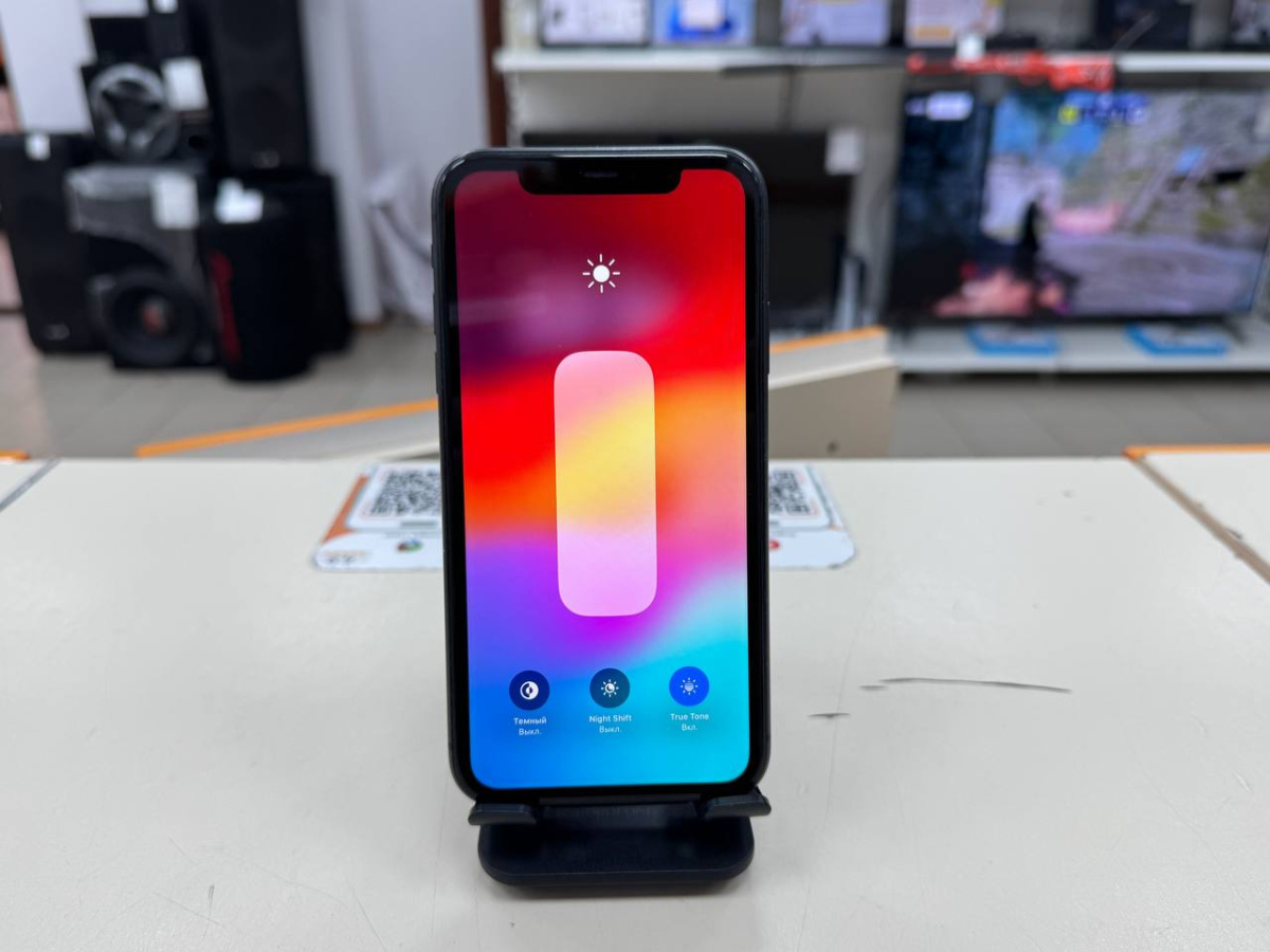 Смартфон Apple iPhone 11 64Gb