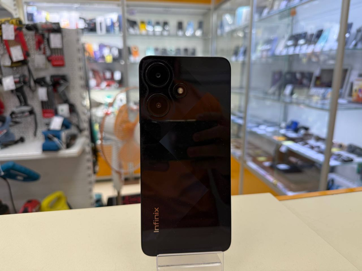 Смартфон Infinix HOT 30i 8/128