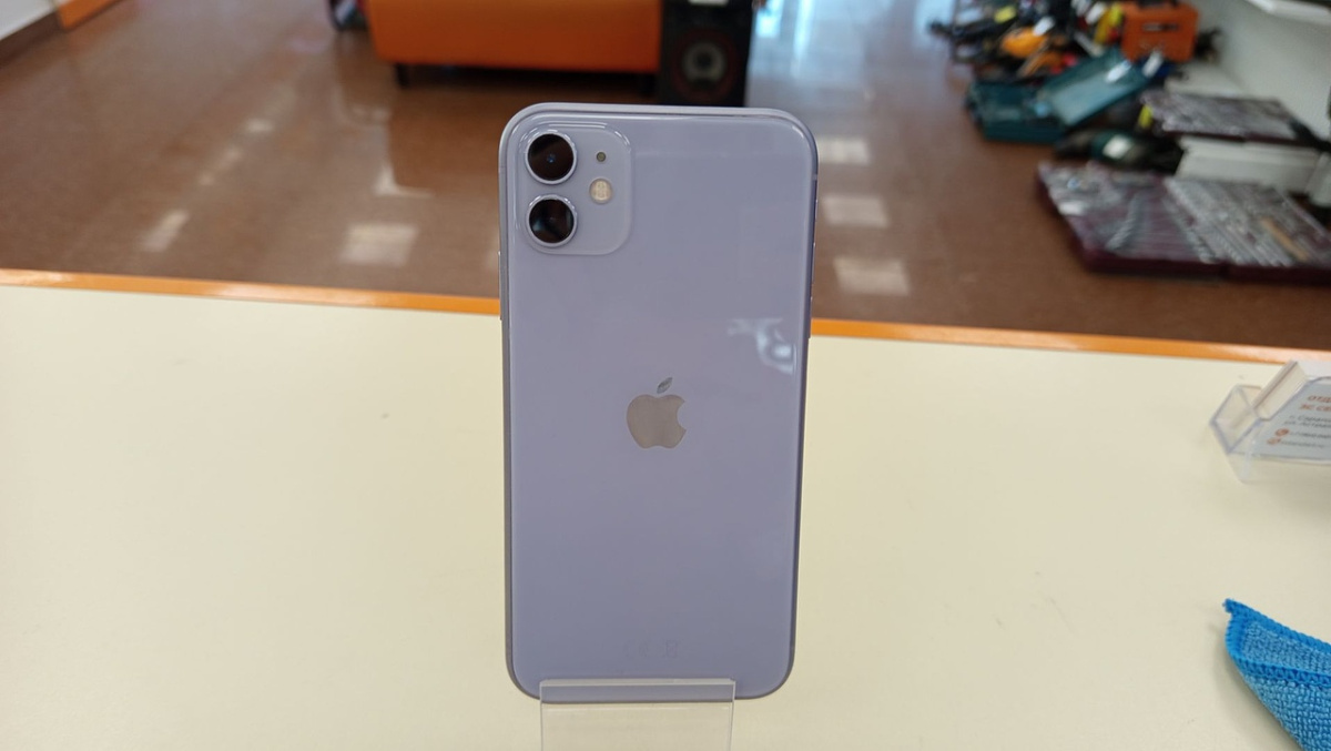 Смартфон Apple iPhone 11 64Gb