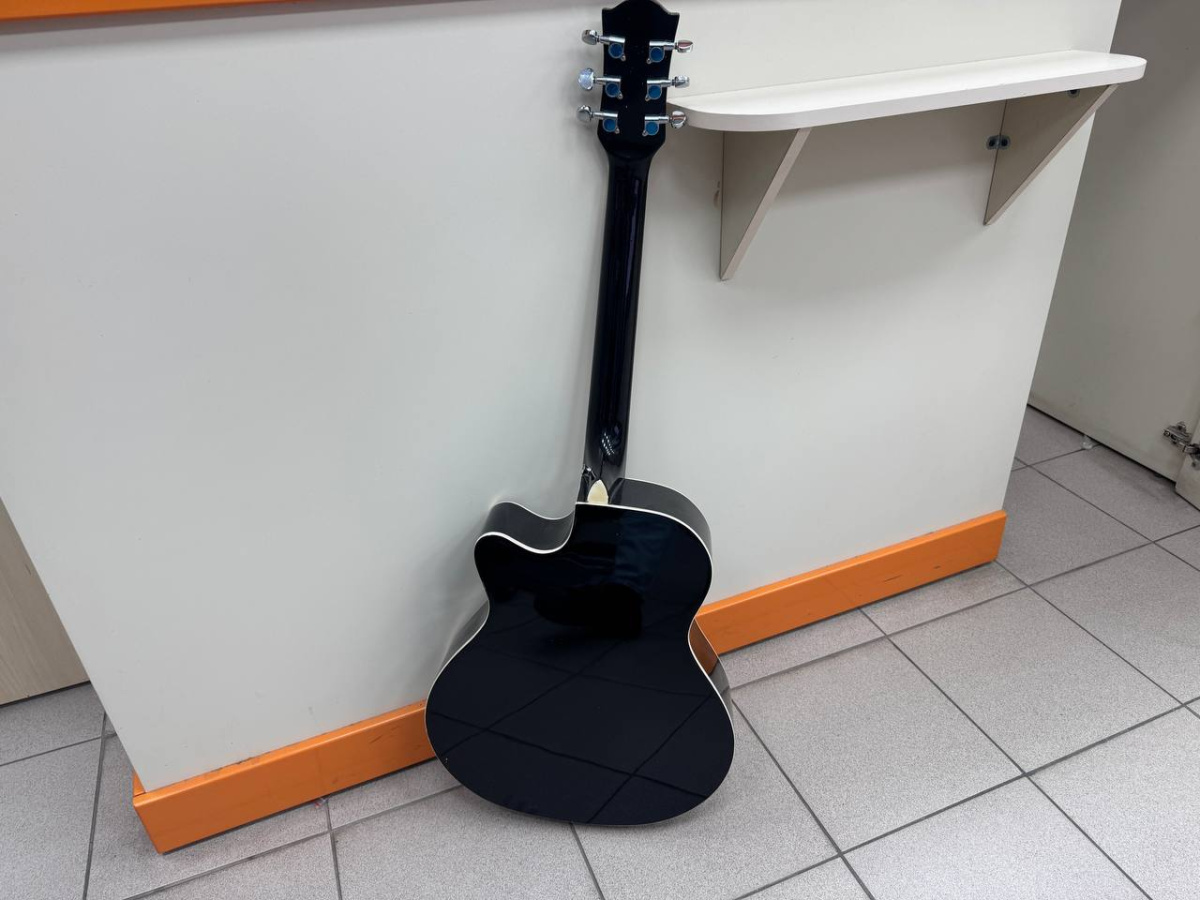 Гитара акустическая Elitaro E4040 Wave