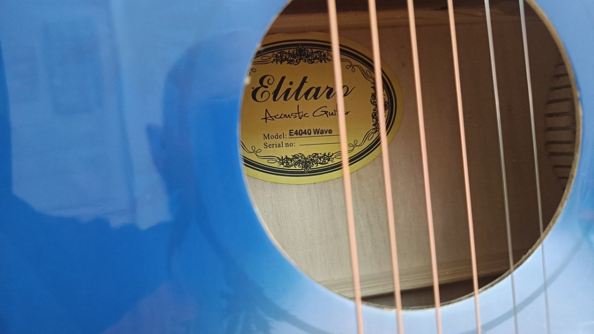 Гитара акустическая Elitaro E4040 Wave