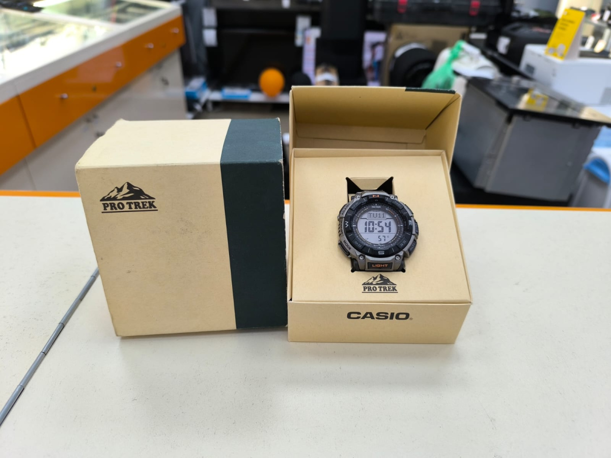 Часы наручные Casio PRO TREK PRG-340-1E