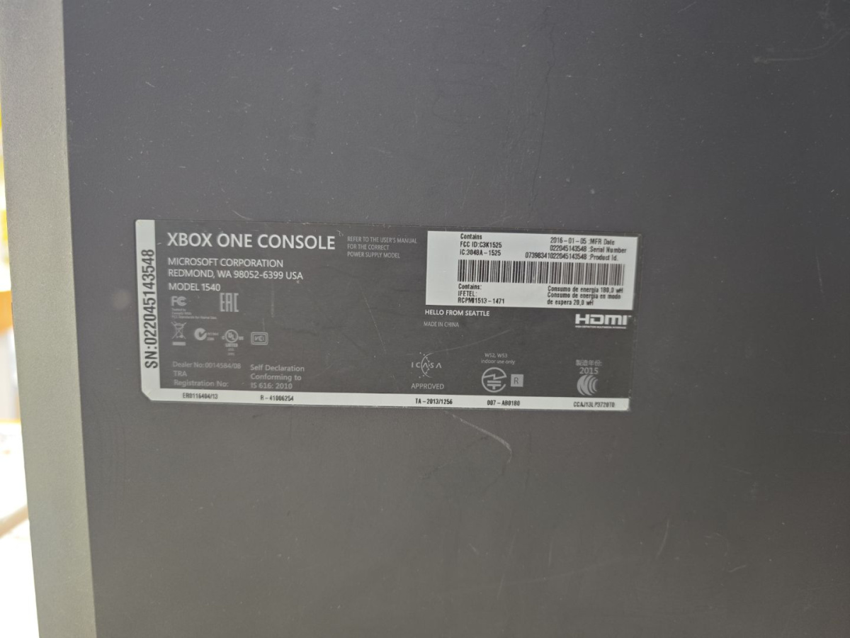 Игровая приставка Xbox One 500Gb