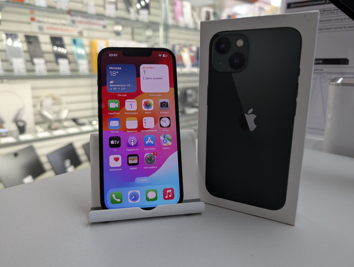 Смартфон Apple iPhone 13 256Gb