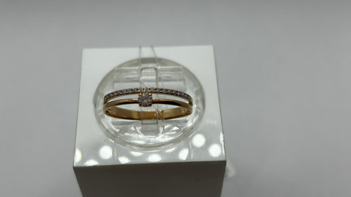 КОЛЬЦО С КАМНЯМИ (Au 585)