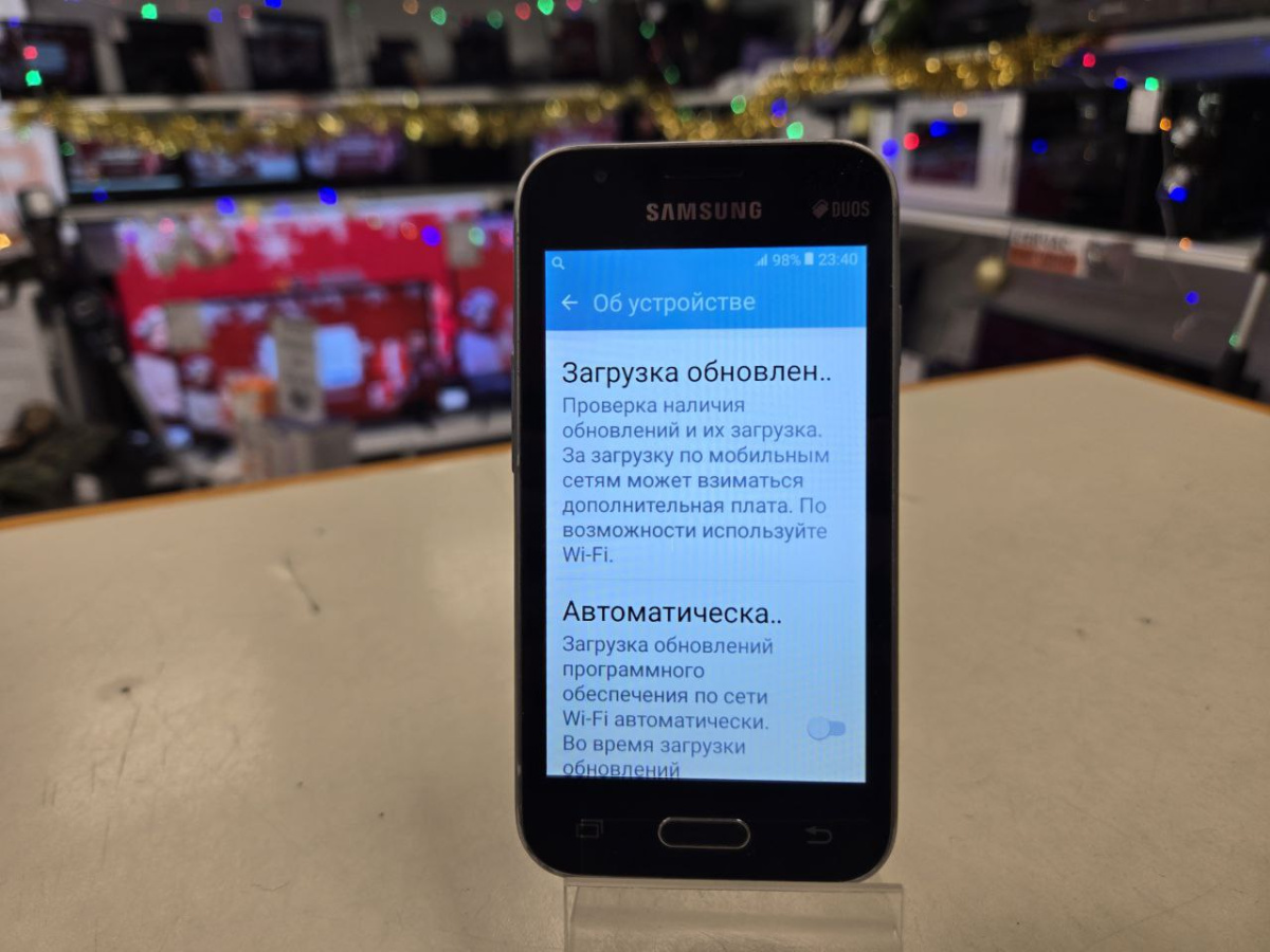 Смартфон Samsung J106F/DS