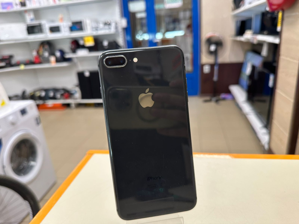 Смартфон Apple iPhone 8 Plus 64Gb
