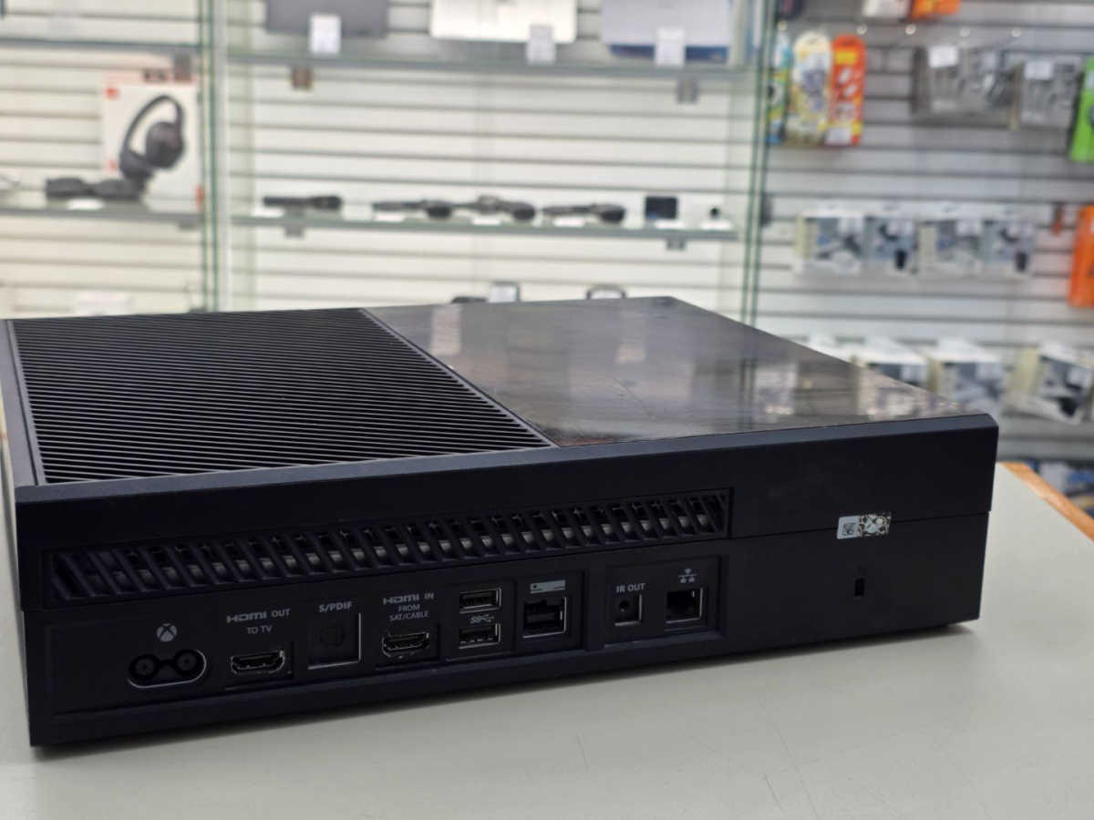 Игровая приставка Xbox One 500Gb