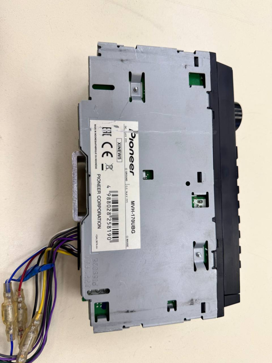 Автомагнитола Pioneer MVH-170UBG Автомагнитола Pioneer MVH-170UBG