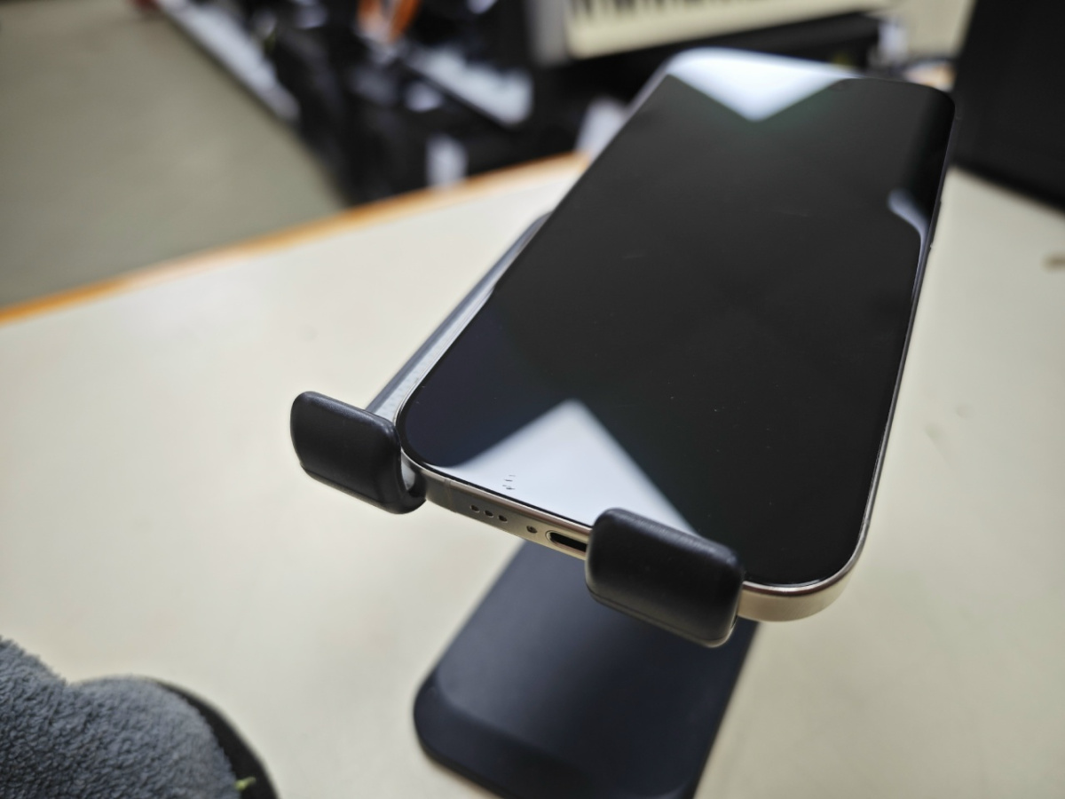 Смартфон Apple Iphone 16 Pro 128Gb