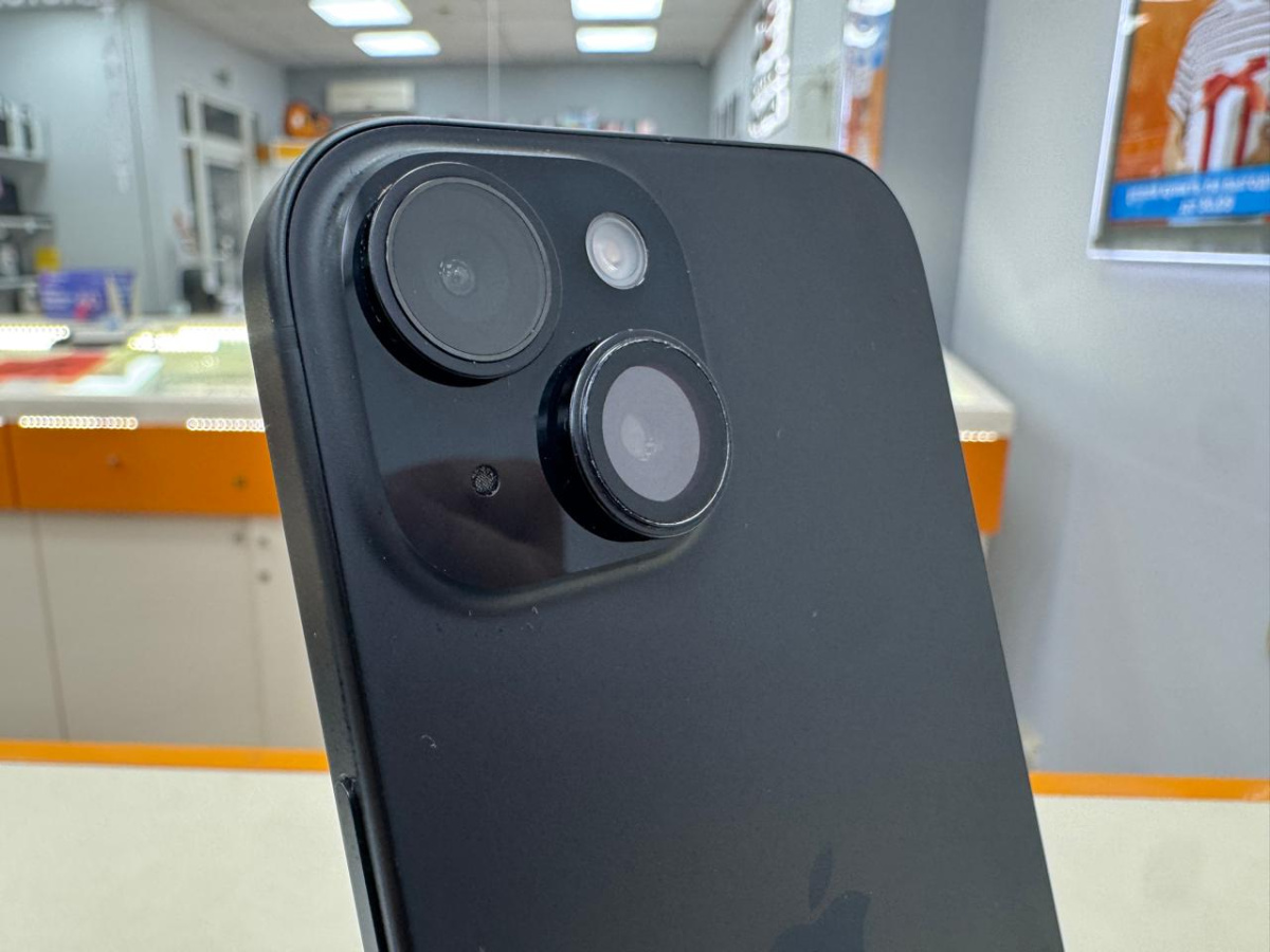 Смартфон Apple Iphone 15 128Gb