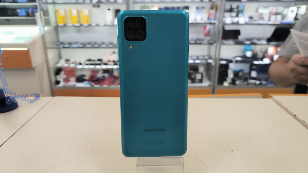Смартфон Samsung Galaxy M12 4/64