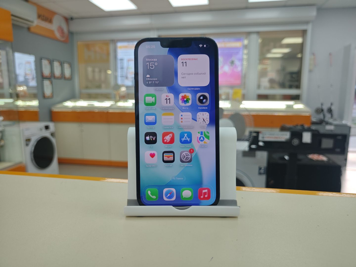 Смартфон Apple iPhone 13 128Gb